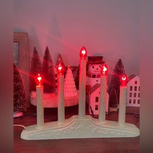 Vintage 5 light plug in window light - red bulbs